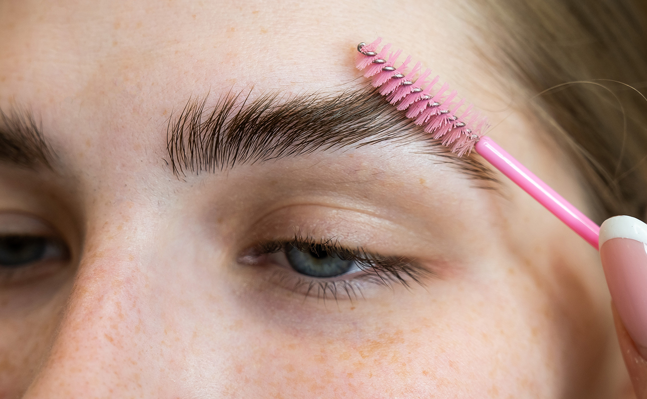 how to tint your brows at home