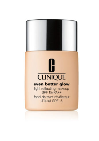 Even Better Glow Light Reflecting Makeup SPF 15