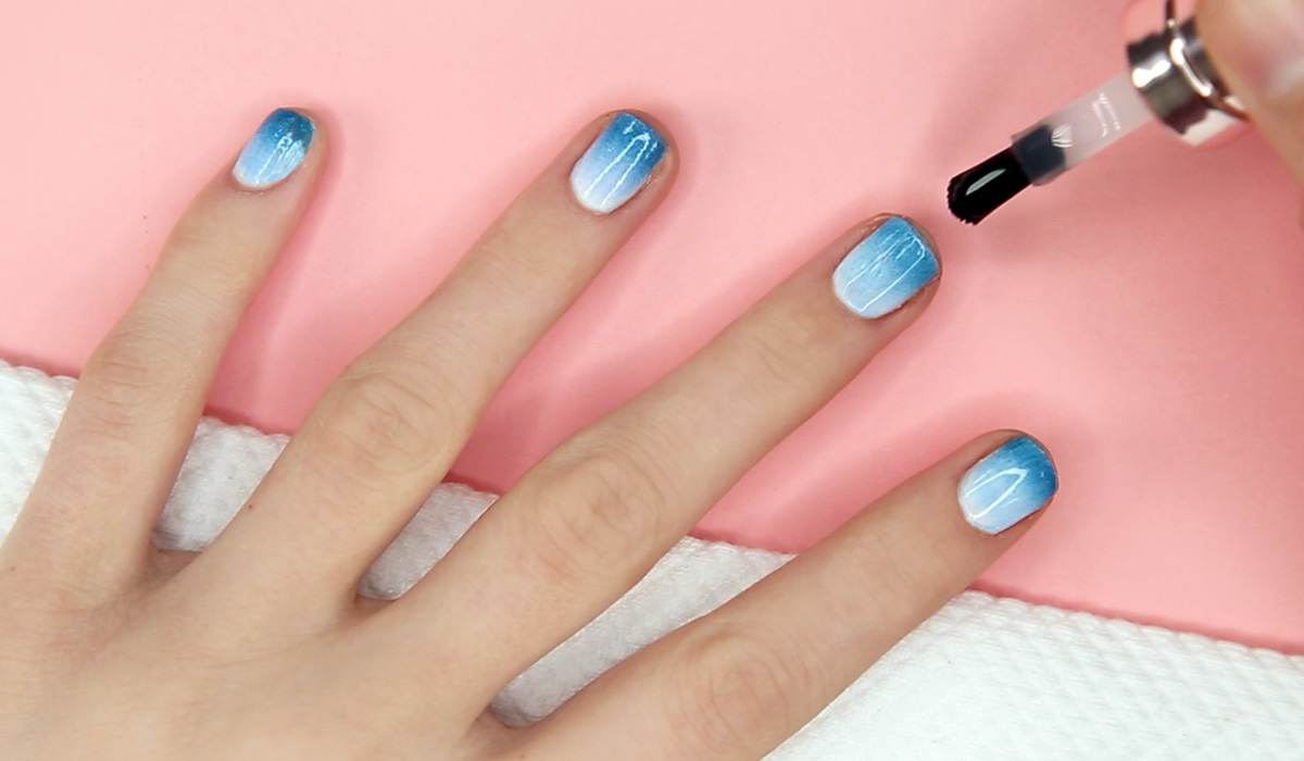 Easy ombre nail art tutorial