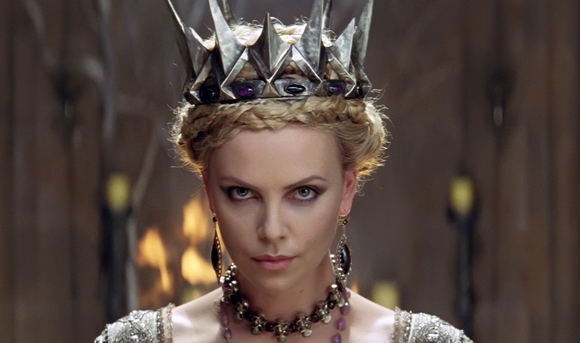 How-to: Charlize Theron’s wicked look