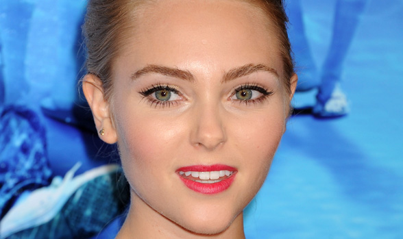 How-to: AnnaSophia Robb’s picture perfect make-up