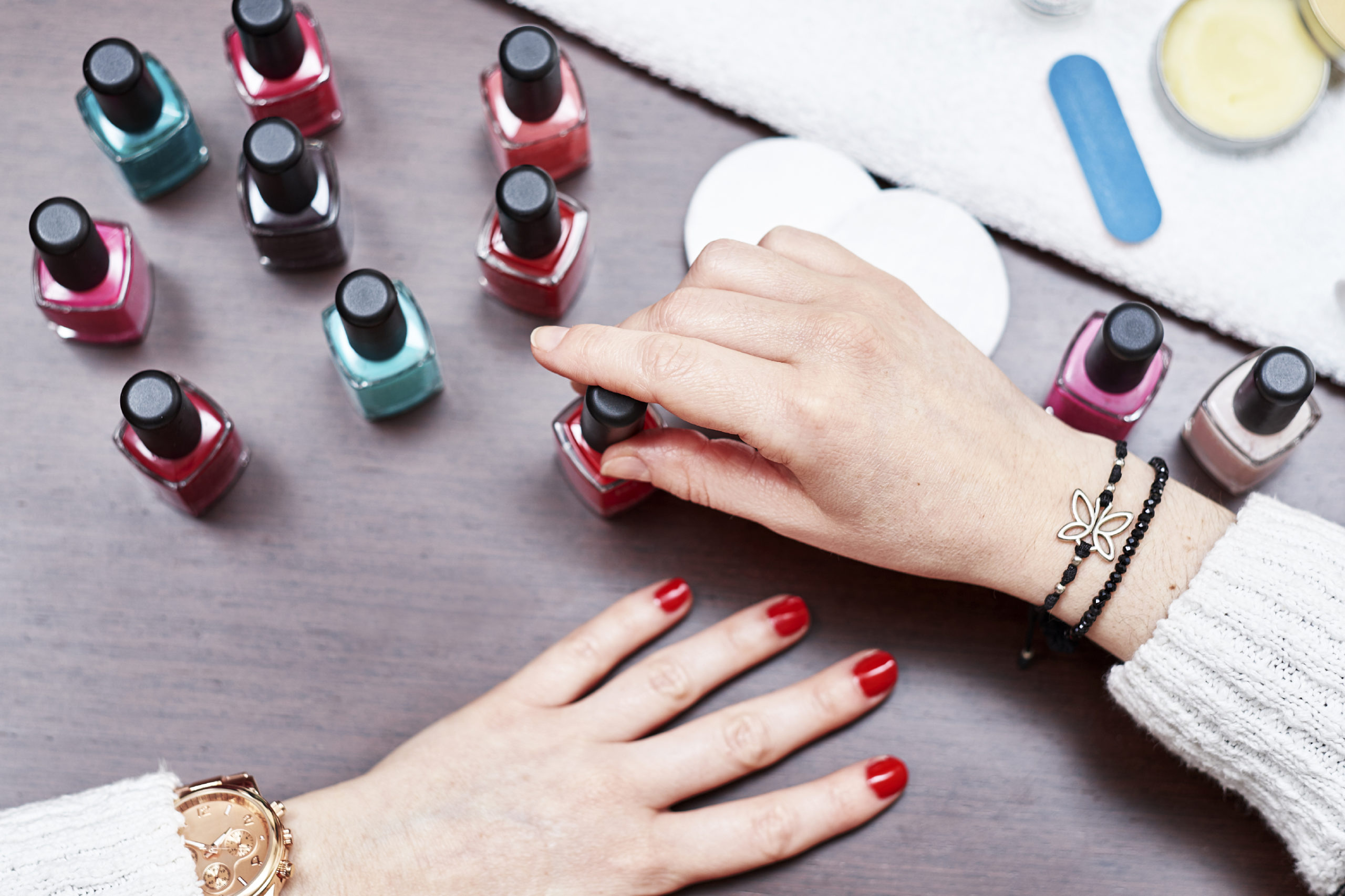 The dos and don’ts of a DIY gel manicure