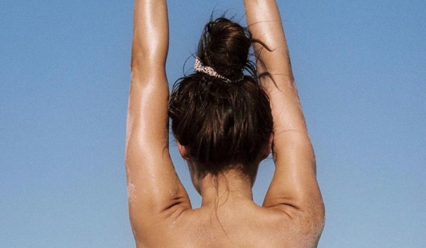 6 essential hair-protecting steps to survive beach season