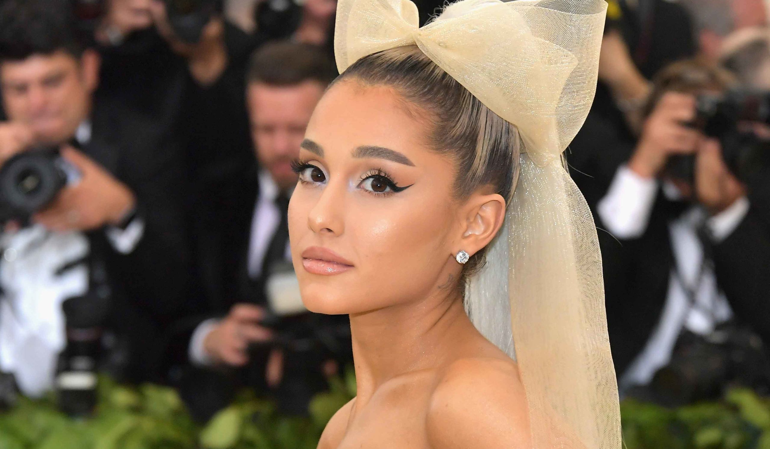 Ariana Grande’s makeup artist reveals the secret to nailing her cat-eye