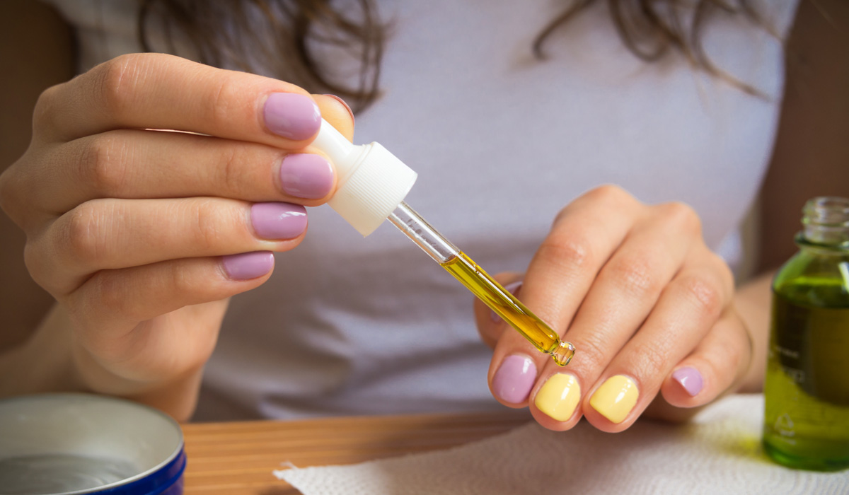 5 ways to help dry and brittle nails