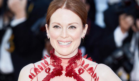 Julianne Moore has a very relatable beauty regret