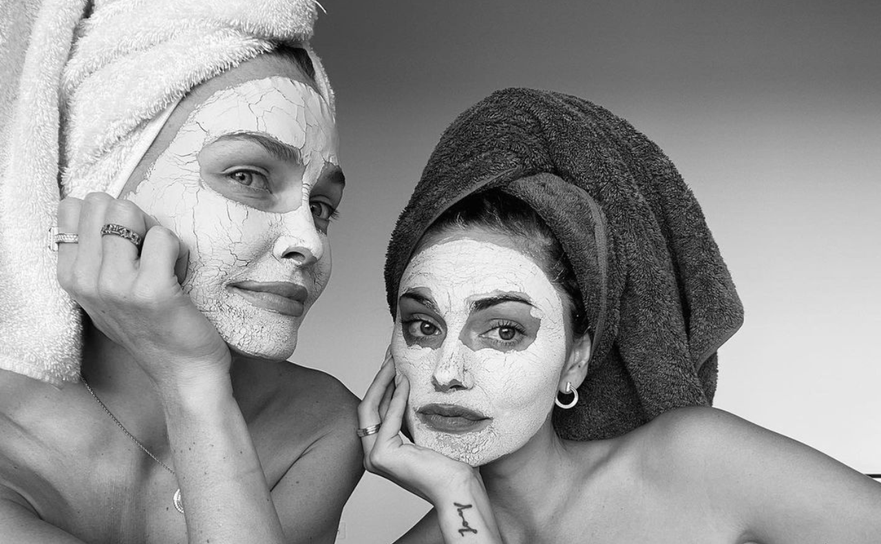 Keep Your Oily Skin In Check With One Of These Top-Rated Clay Masks