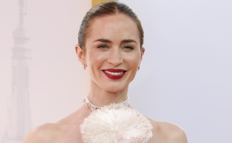 Emily Blunt makeup