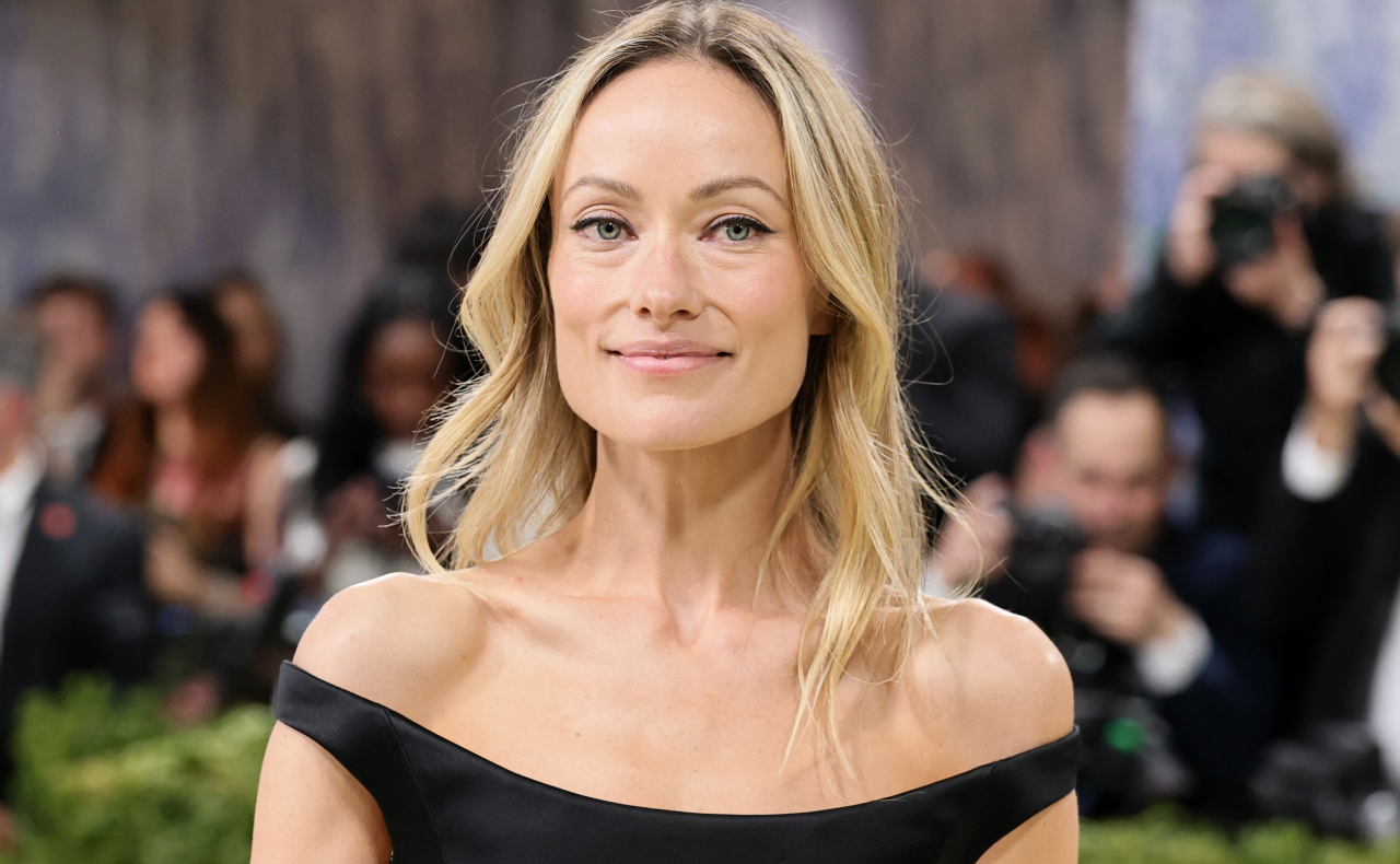 Olivia Wilde beach waves