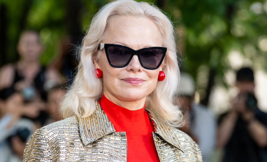 Pamela Anderson hair